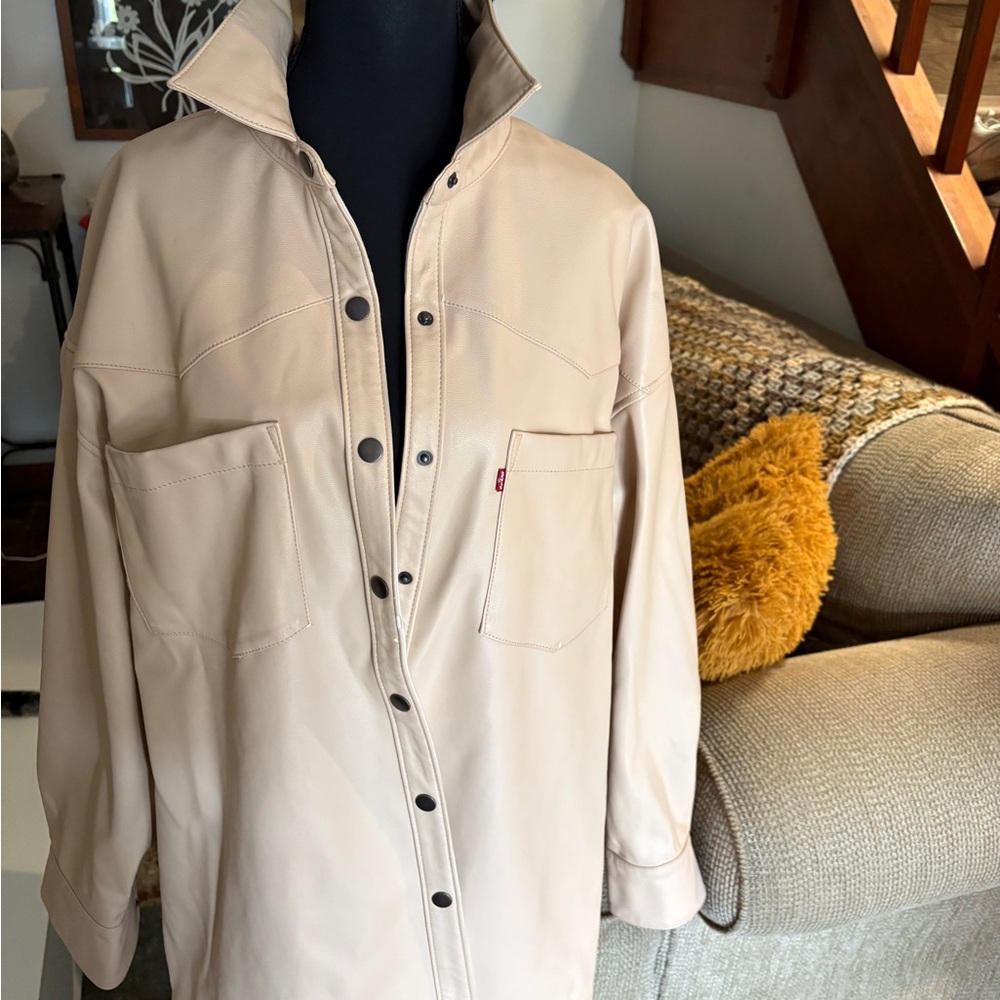 Levi’s Beige Button-Up Jacket